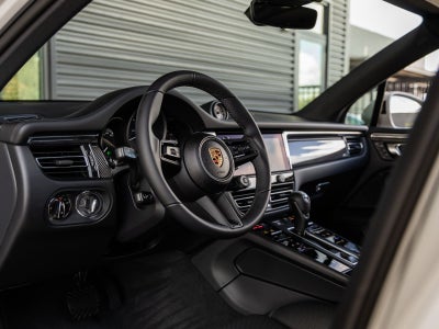 2026 Porsche Macan Macan GTS