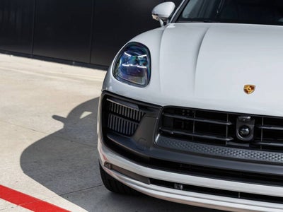 2026 Porsche Macan Macan GTS