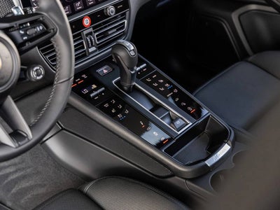 2026 Porsche Macan Macan GTS