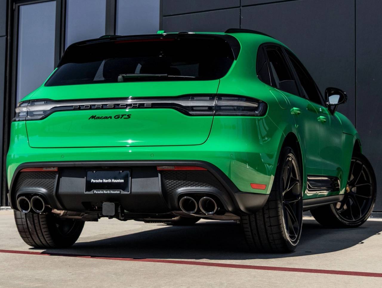 2026 Porsche Macan Macan GTS