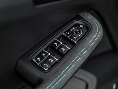 2026 Porsche Macan Macan GTS