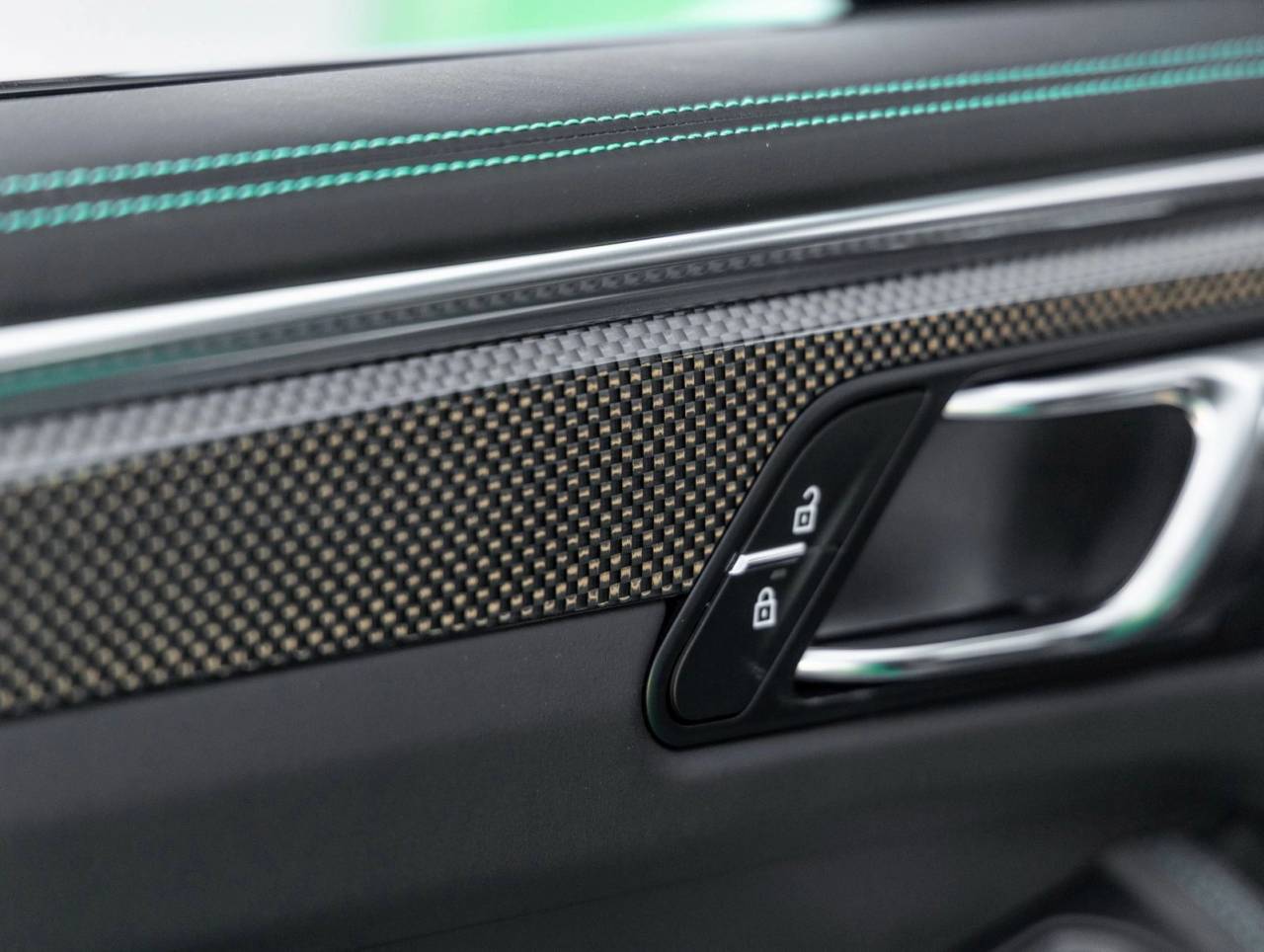 2026 Porsche Macan Macan GTS