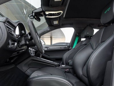 2026 Porsche Macan Macan GTS