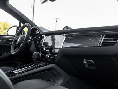 2026 Porsche Macan Macan GTS