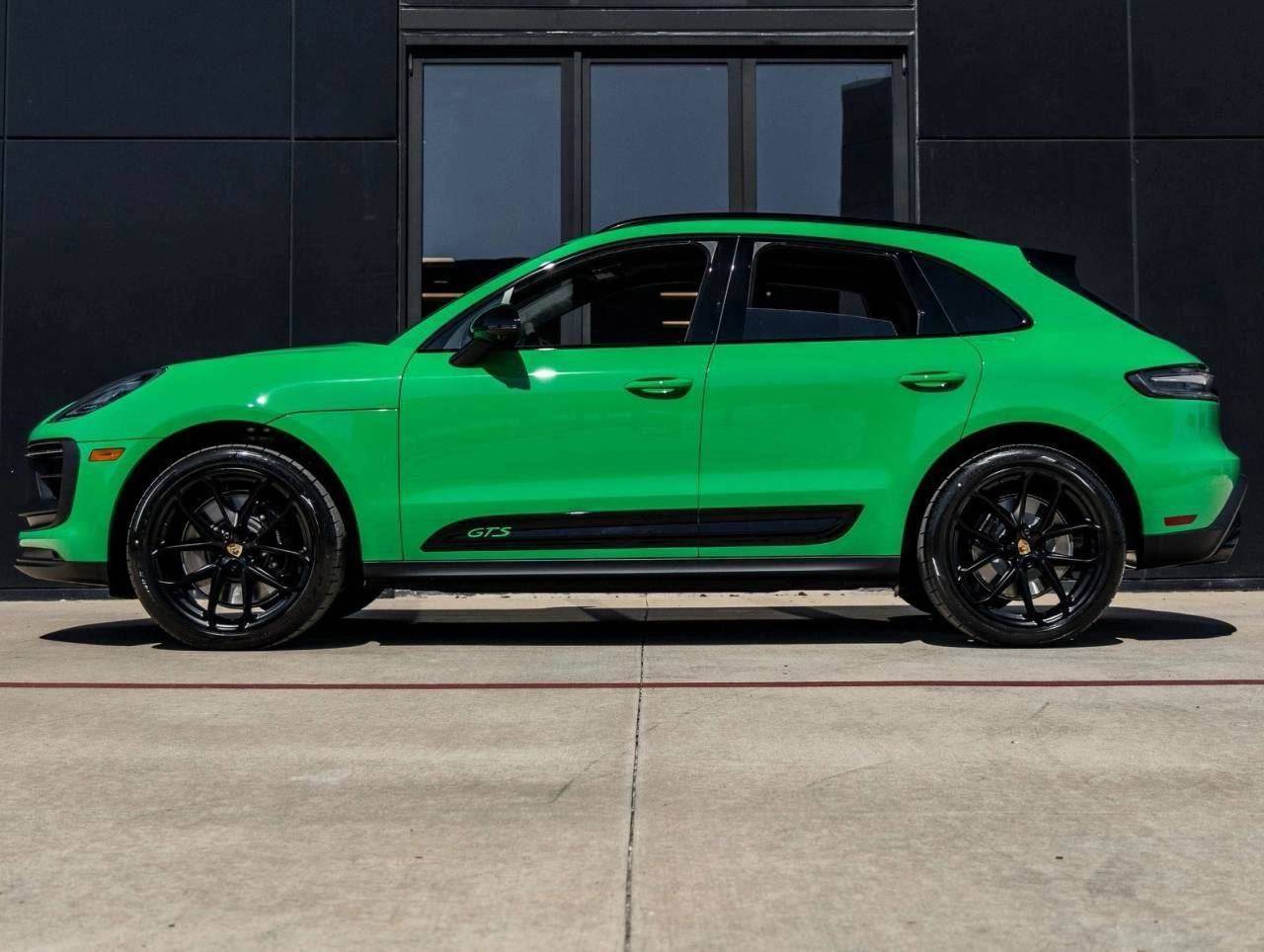 2026 Porsche Macan Macan GTS