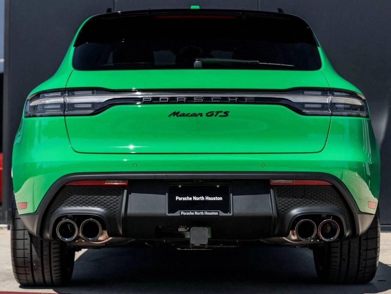 2026 Porsche Macan Macan GTS