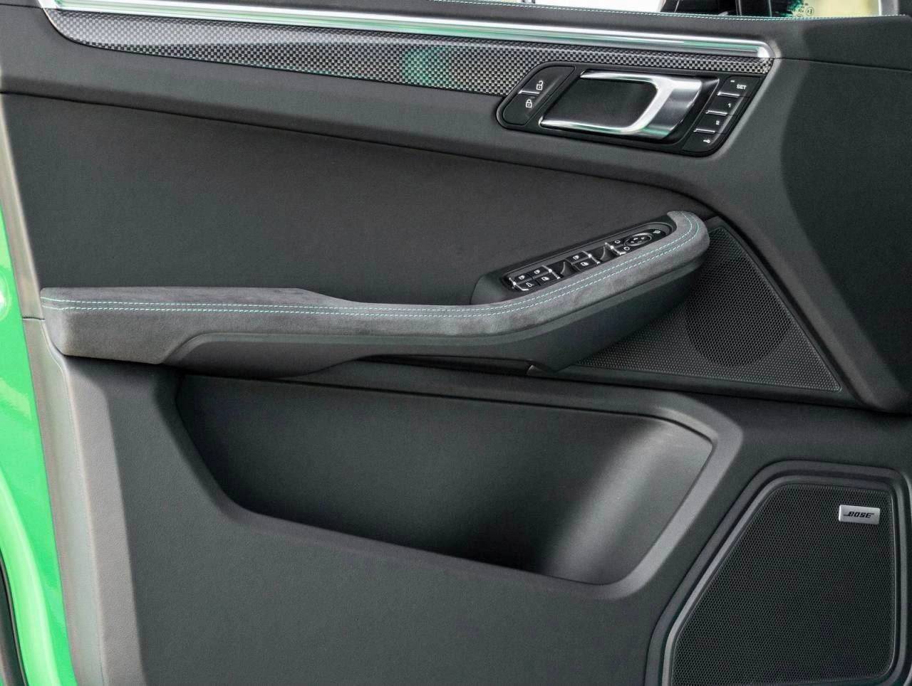 2026 Porsche Macan Macan GTS