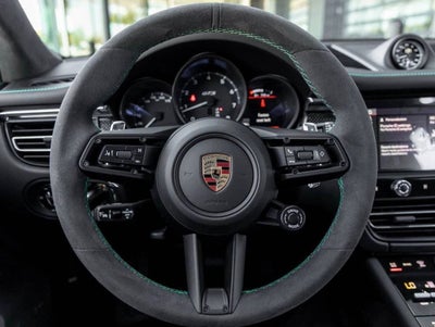 2026 Porsche Macan Macan GTS