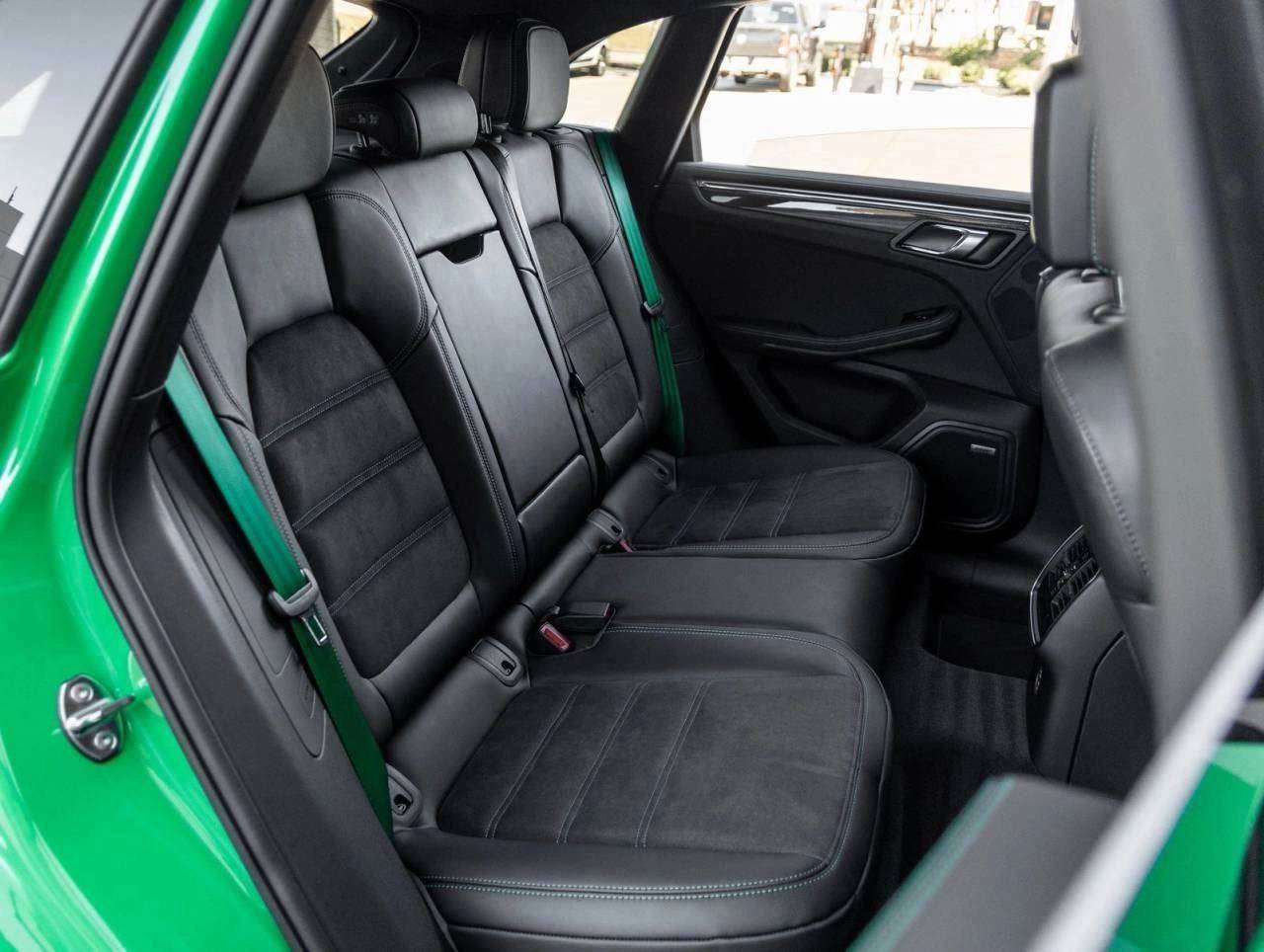 2026 Porsche Macan Macan GTS