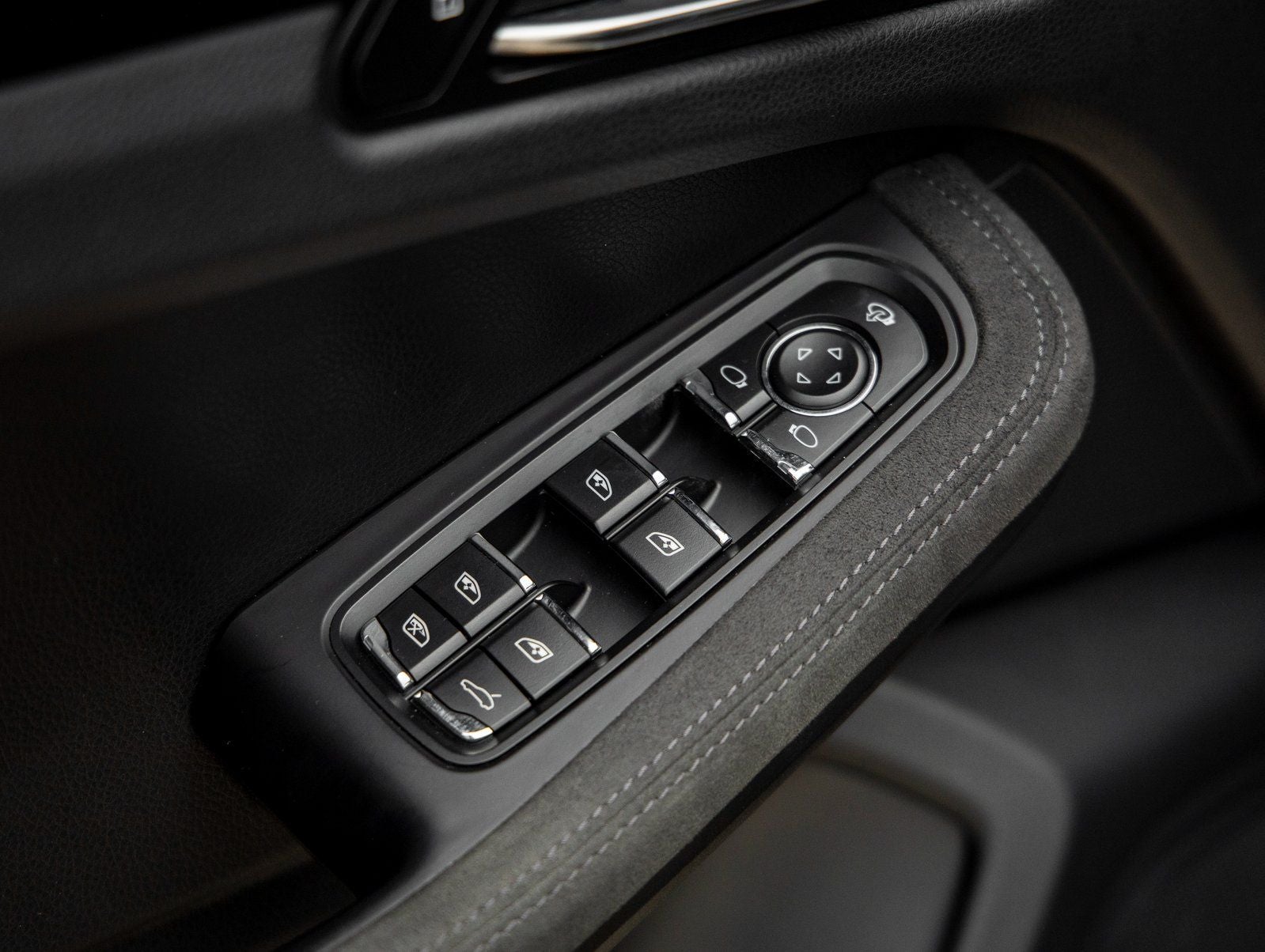 2023 Porsche Macan GTS