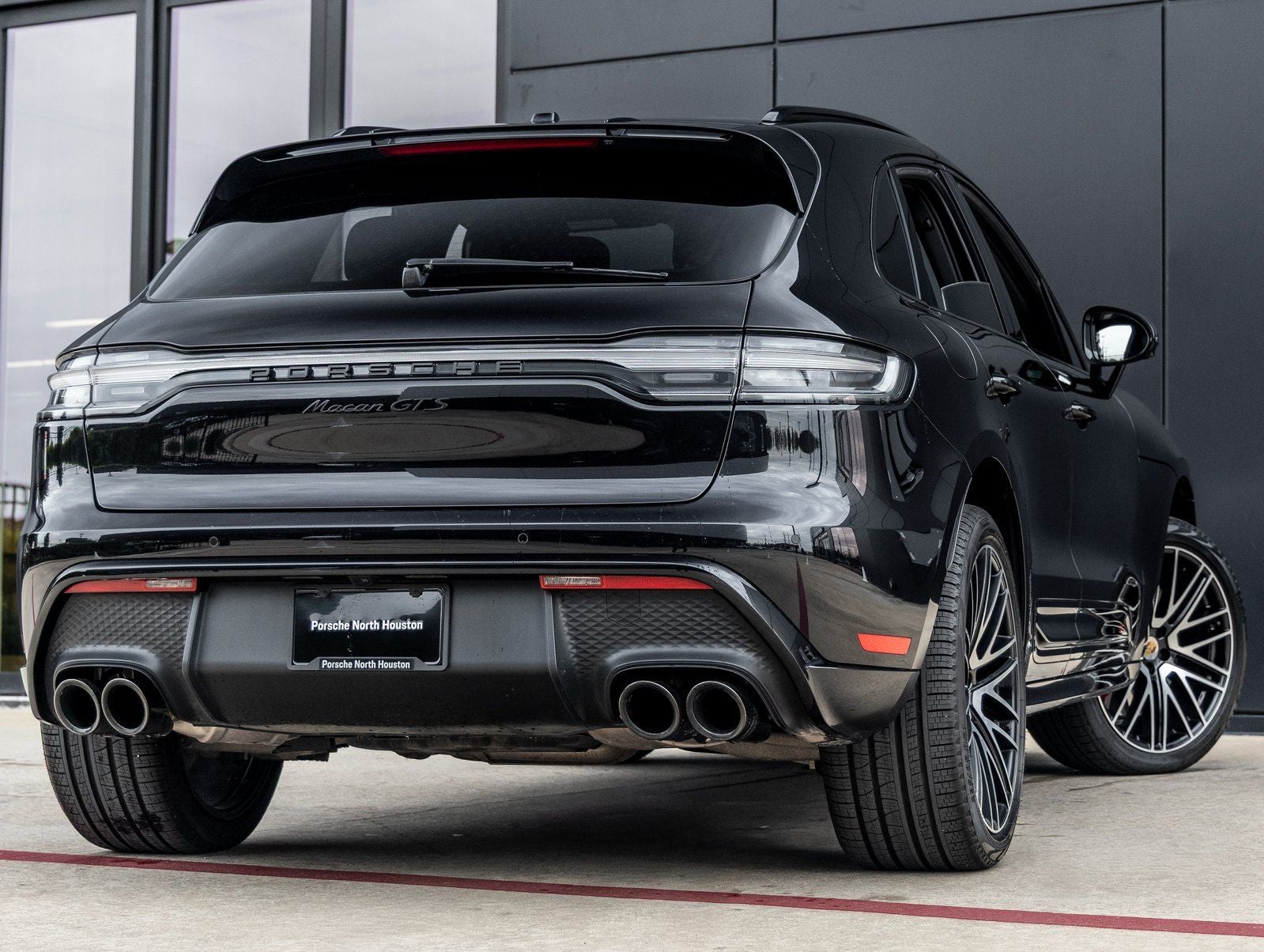 2023 Porsche Macan GTS