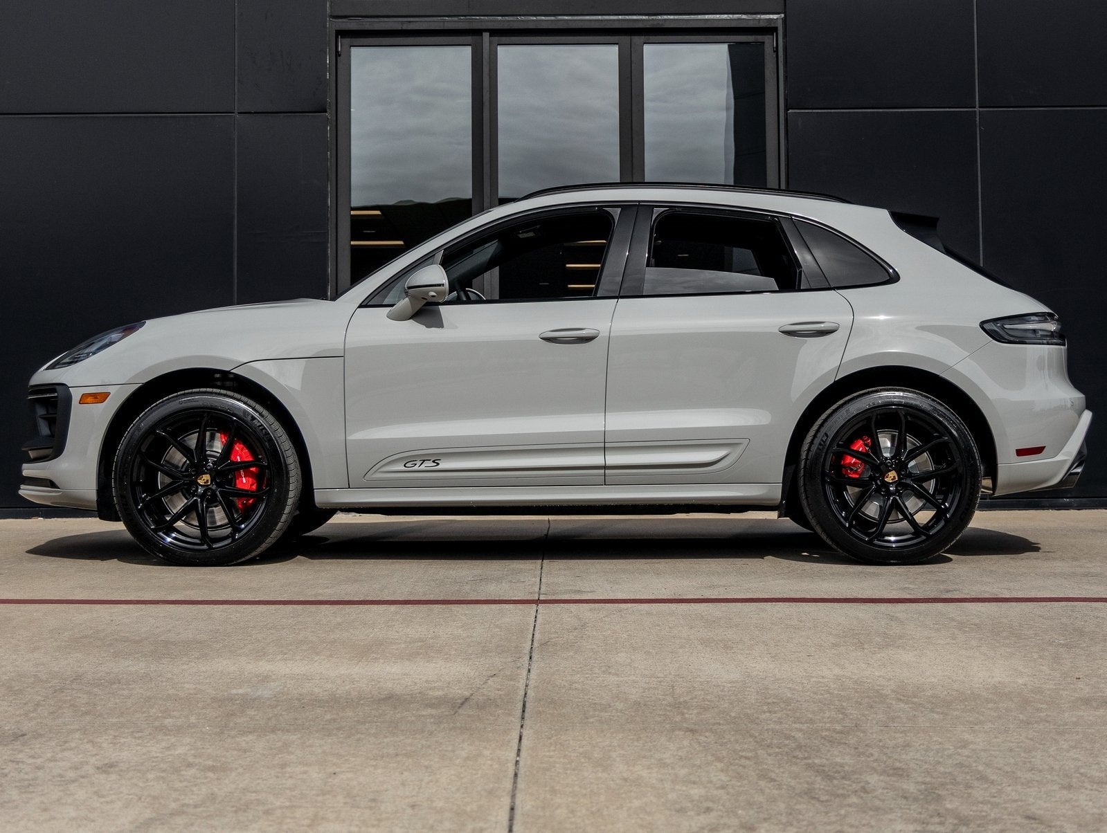 2026 Porsche Macan Macan GTS