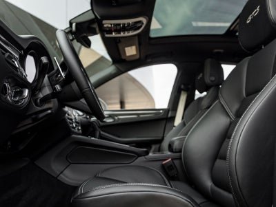 2026 Porsche Macan Macan GTS