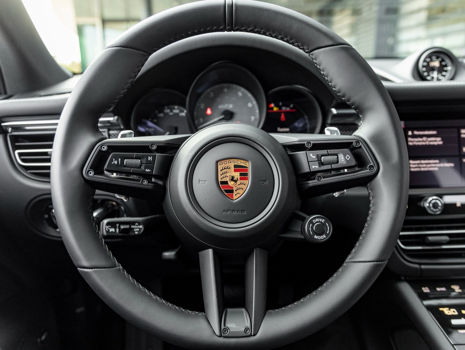 2026 Porsche Macan Macan GTS