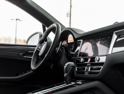 2026 Porsche Macan Macan GTS