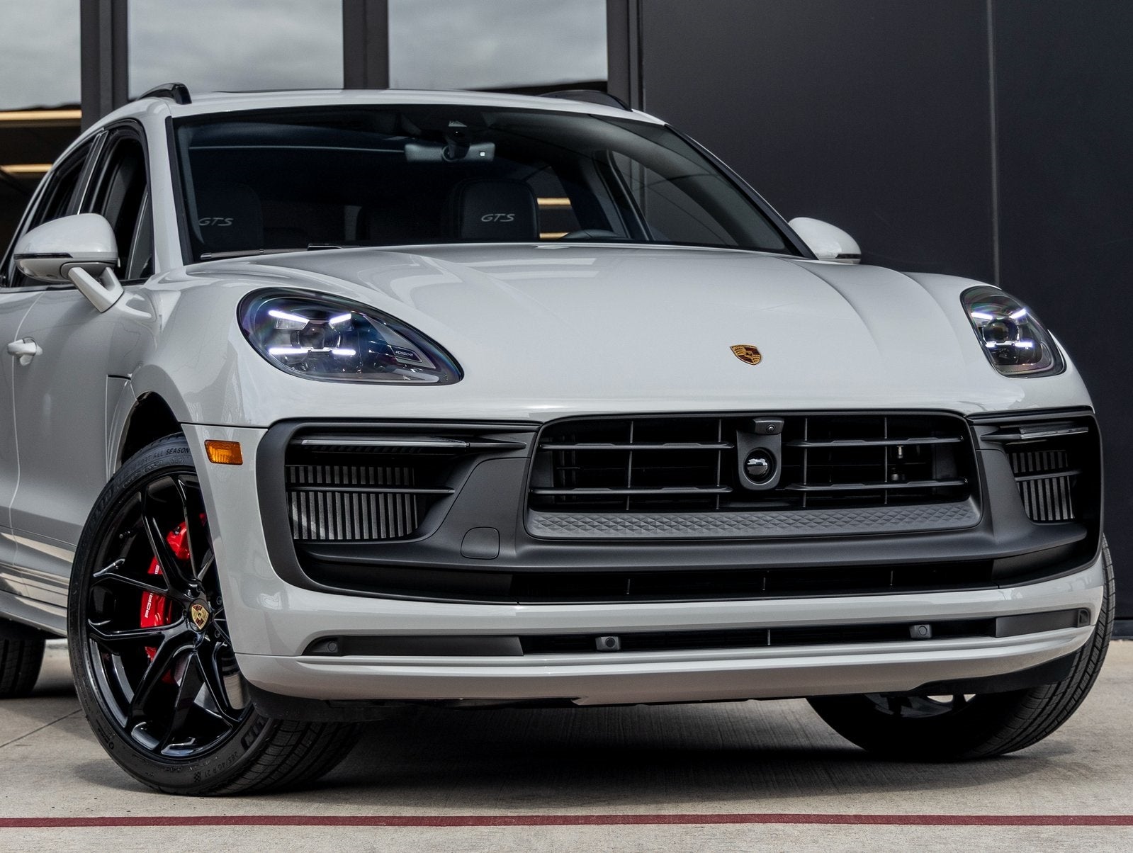 2026 Porsche Macan Macan GTS