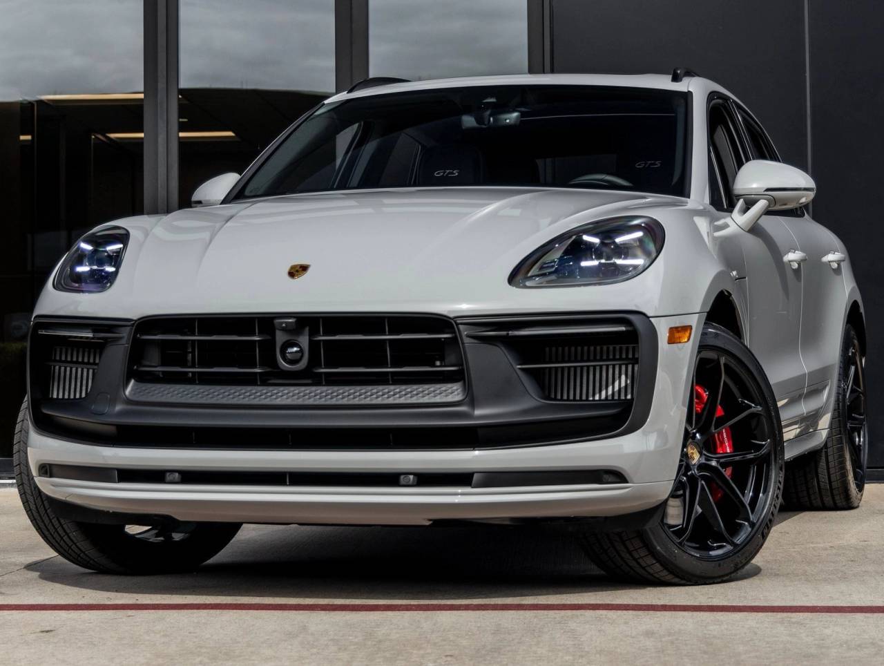 2026 Porsche Macan Macan GTS