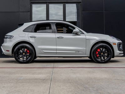 2026 Porsche Macan Macan GTS