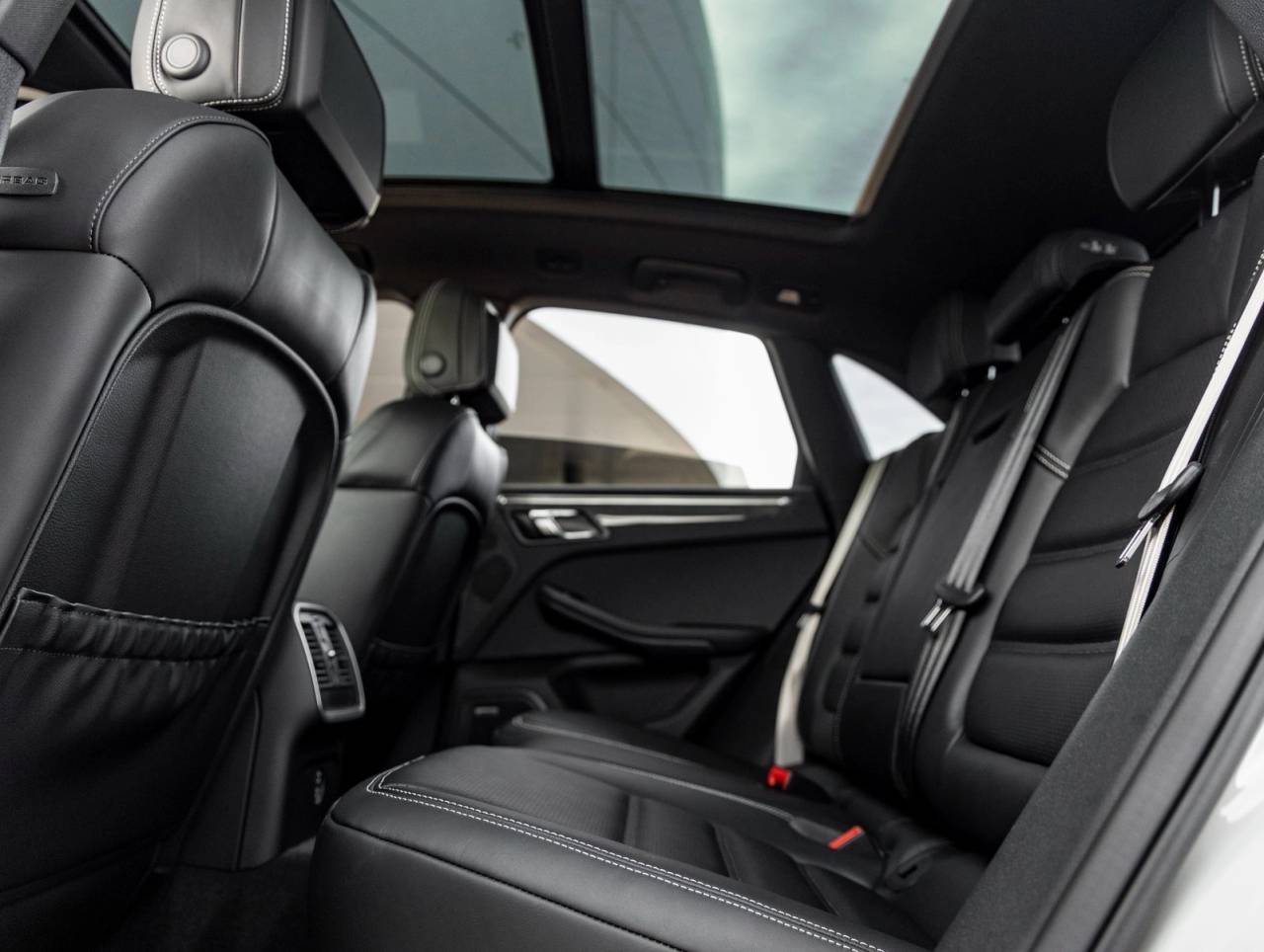 2026 Porsche Macan Macan GTS