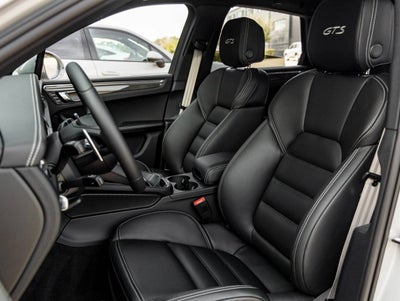 2026 Porsche Macan Macan GTS