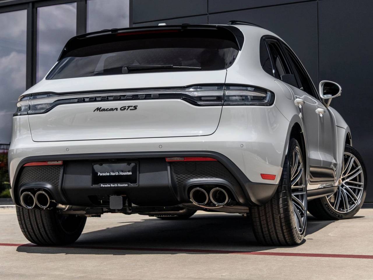 2026 Porsche Macan GTS
