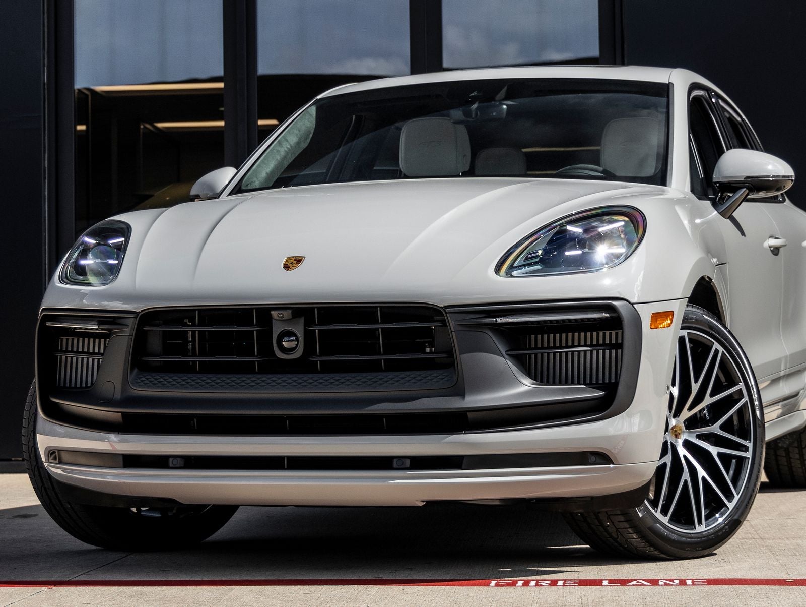 2026 Porsche Macan Macan GTS