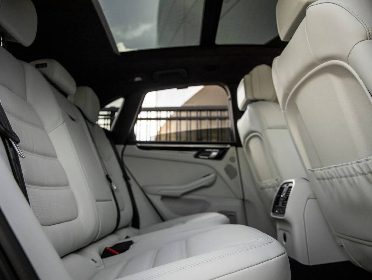 2026 Porsche Macan Macan GTS