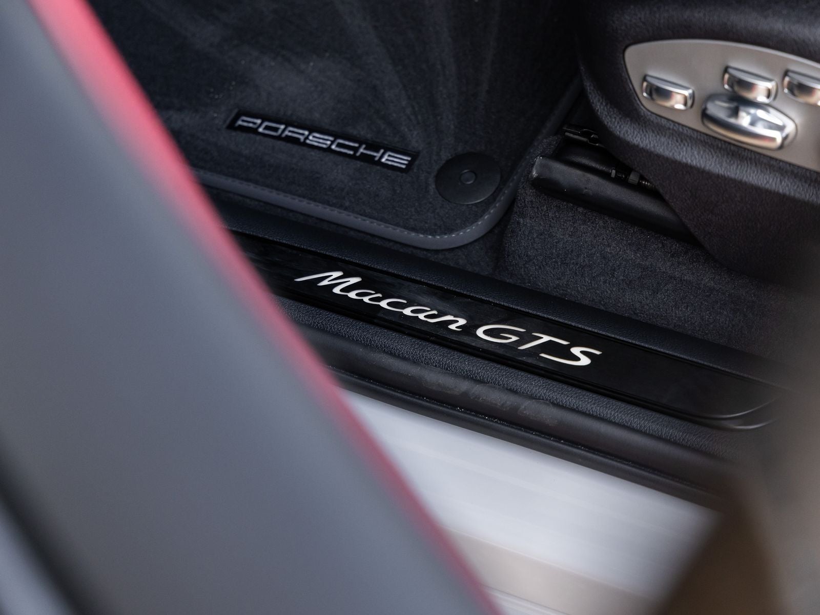 2026 Porsche Macan GTS