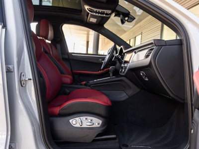 2026 Porsche Macan GTS