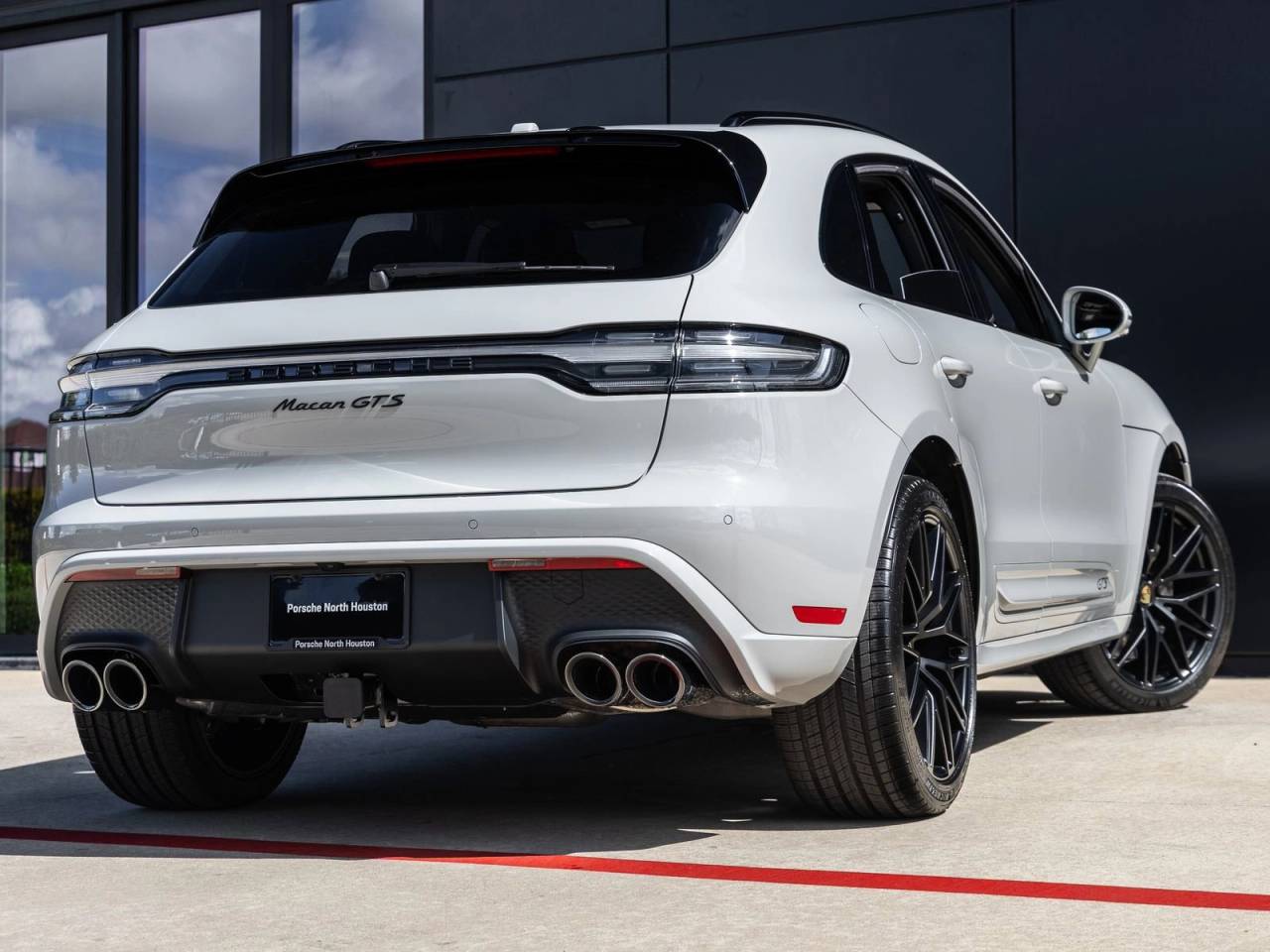 2026 Porsche Macan GTS