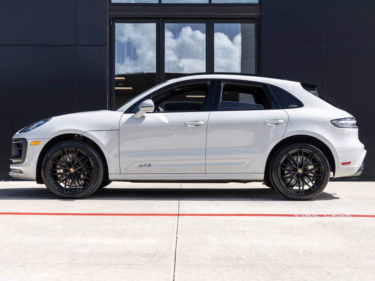 2026 Porsche Macan GTS