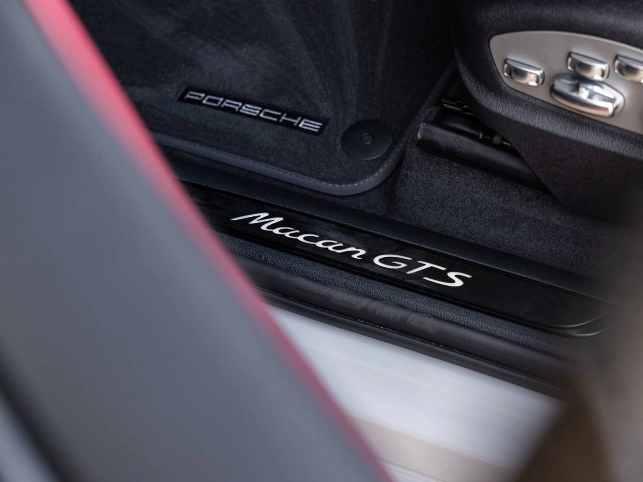 2026 Porsche Macan GTS