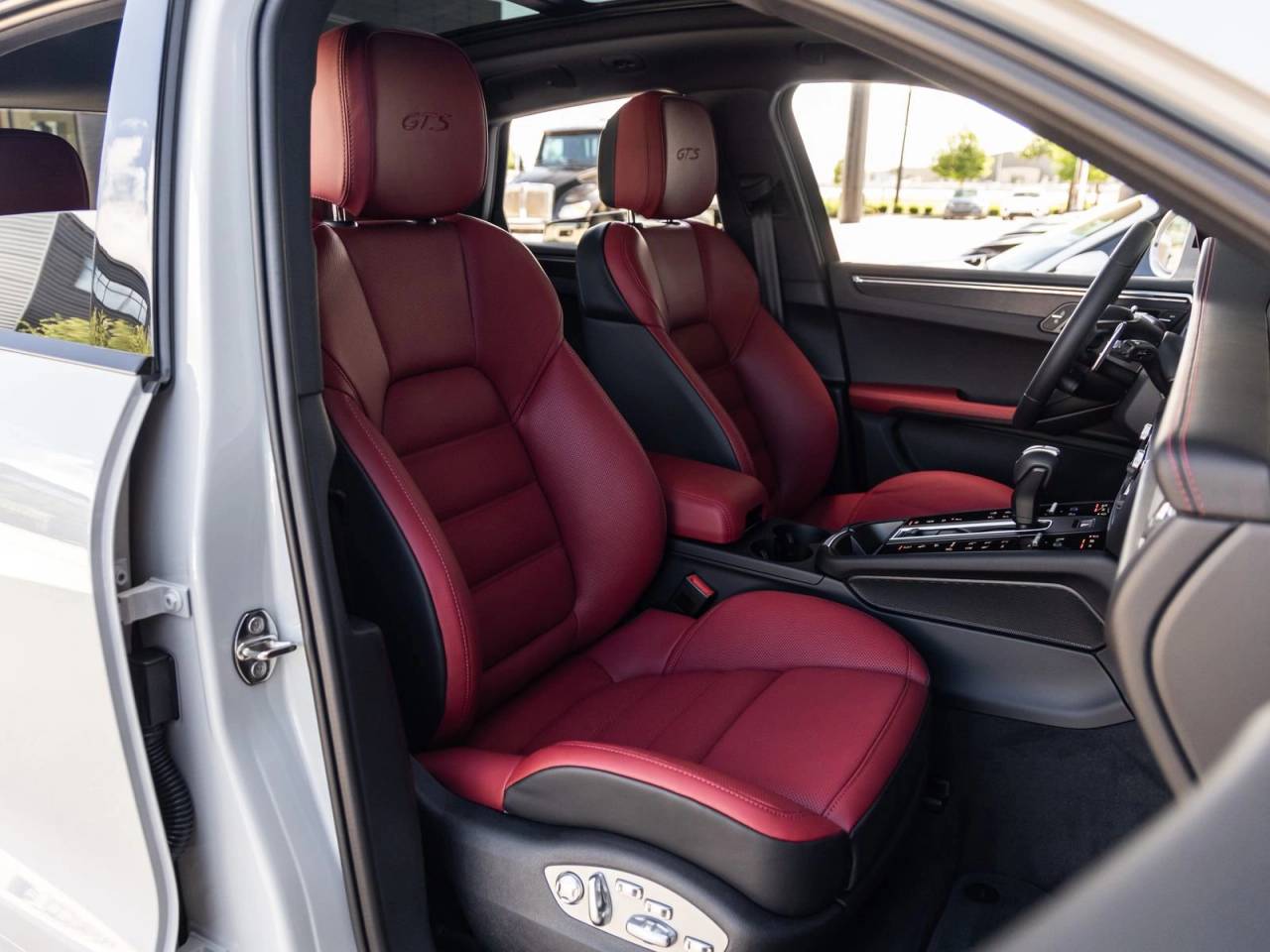 2026 Porsche Macan GTS