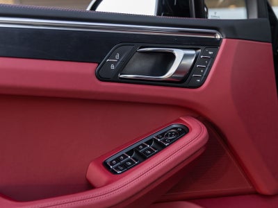 2026 Porsche Macan Macan GTS