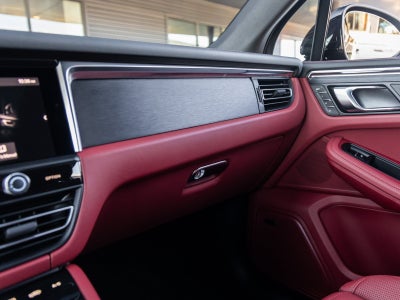 2026 Porsche Macan Macan GTS