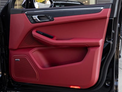 2026 Porsche Macan Macan GTS