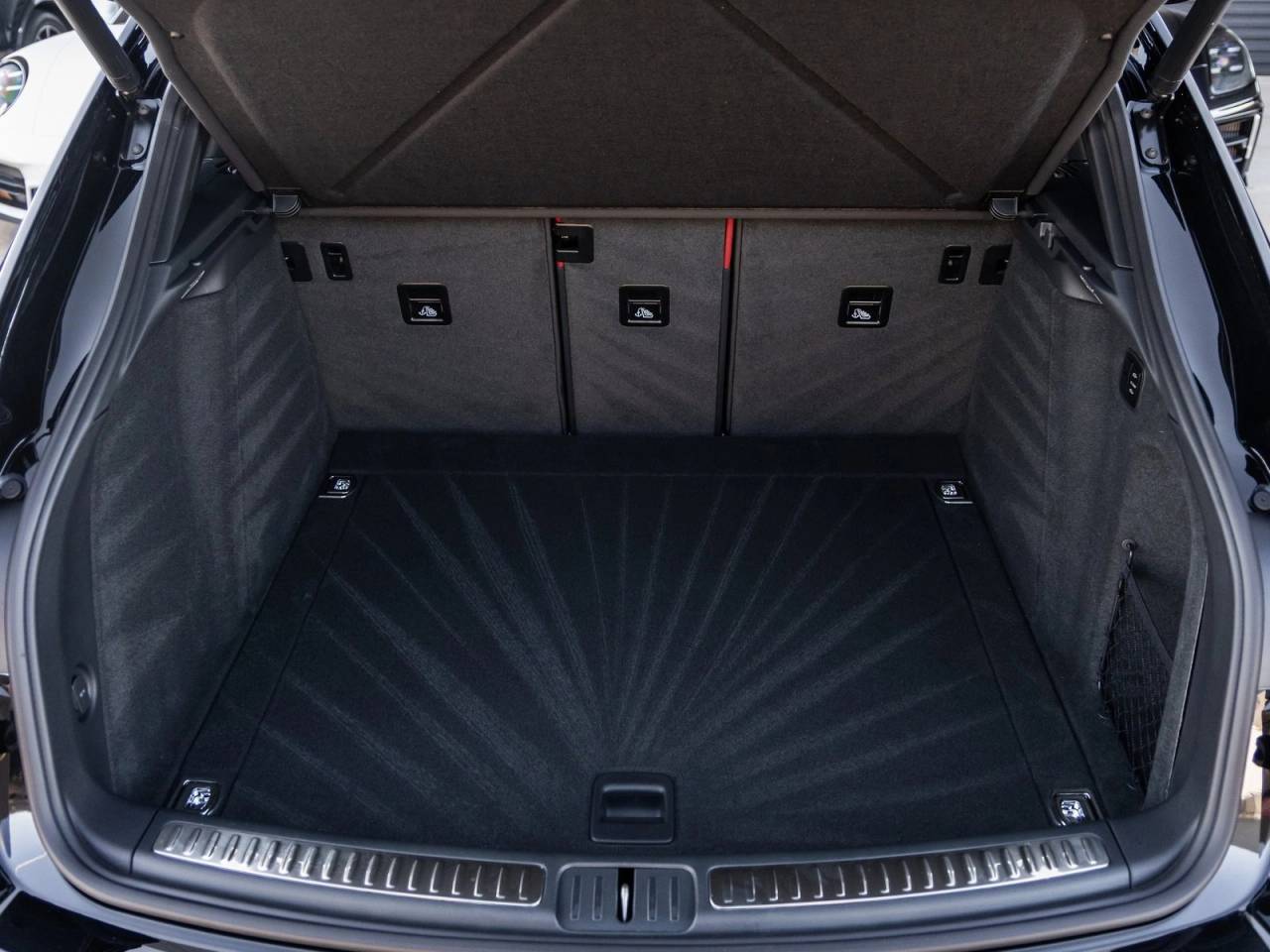 2026 Porsche Macan Macan GTS