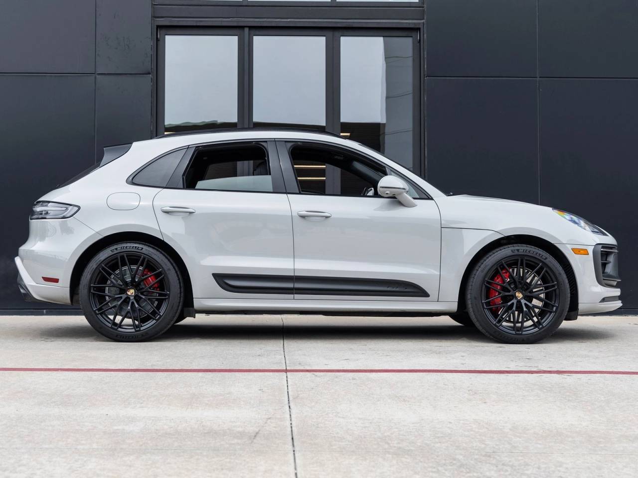 2023 Porsche Macan Macan GTS (MY23)