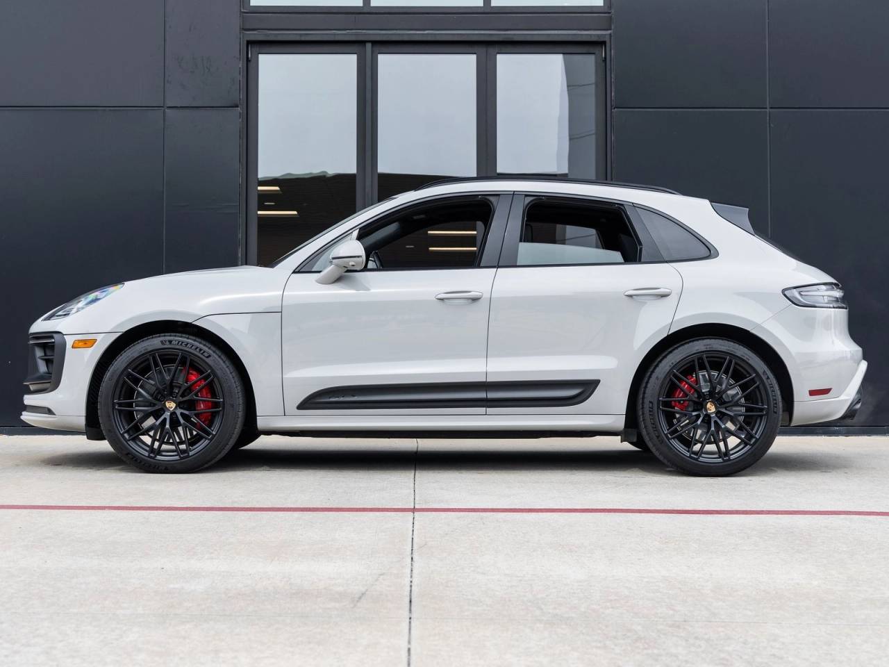 2023 Porsche Macan Macan GTS (MY23)