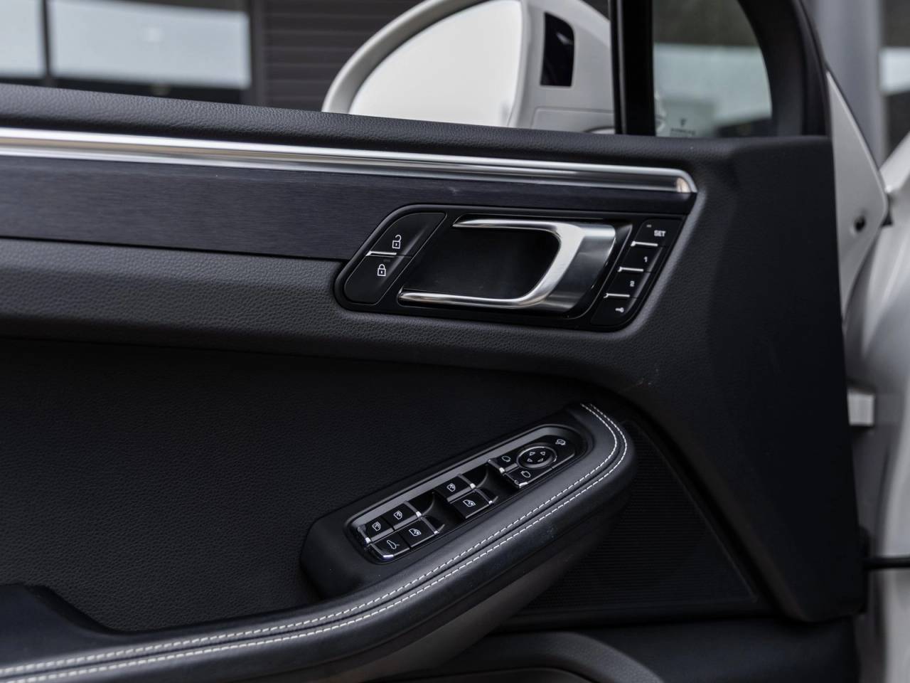 2023 Porsche Macan Macan GTS (MY23)