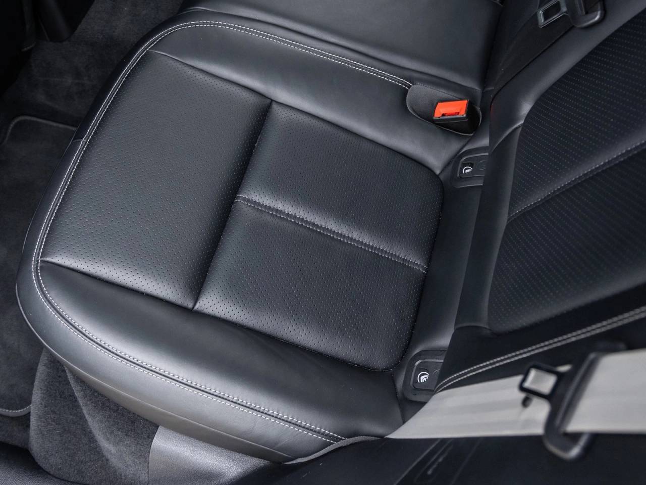 2023 Porsche Macan Macan GTS (MY23)