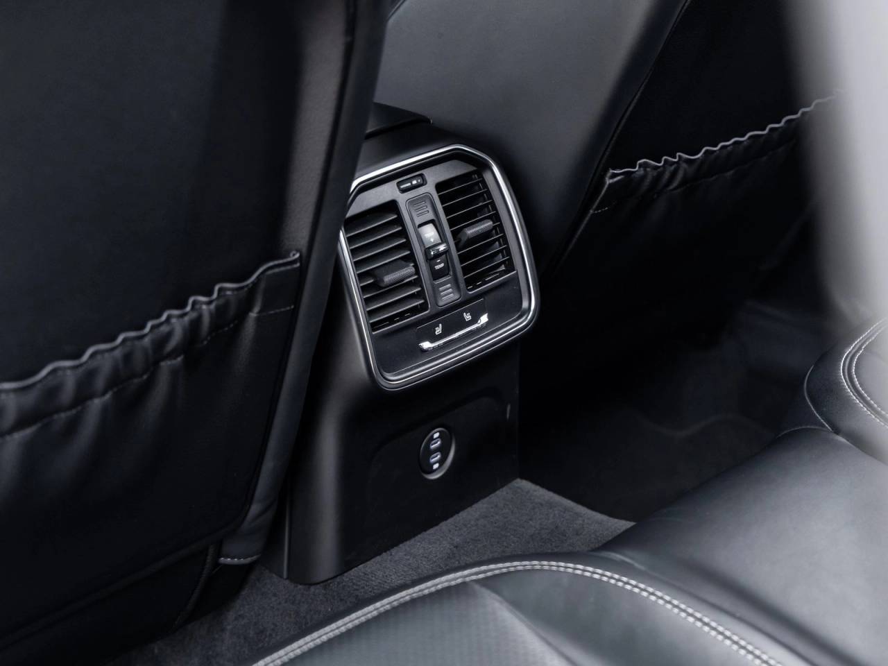 2023 Porsche Macan Macan GTS (MY23)