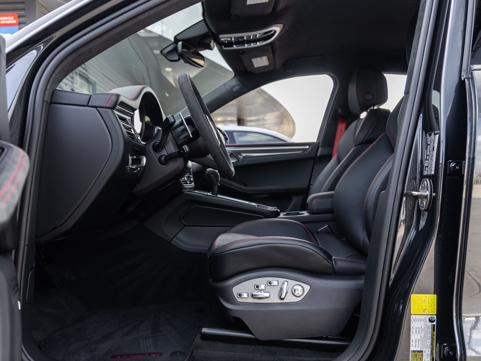 2026 Porsche Macan GTS