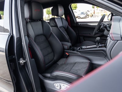 2026 Porsche Macan GTS