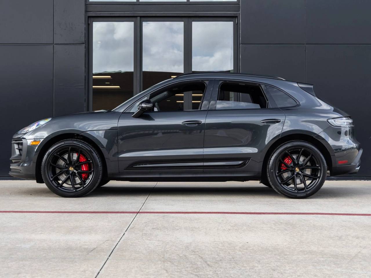2026 Porsche Macan Macan GTS