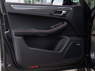 2026 Porsche Macan Macan GTS