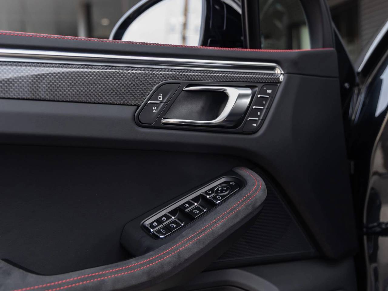 2026 Porsche Macan Macan GTS