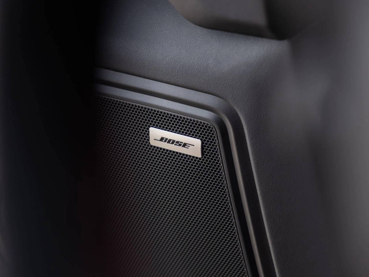 2026 Porsche Macan Macan GTS