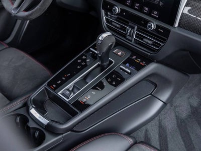 2026 Porsche Macan Macan GTS