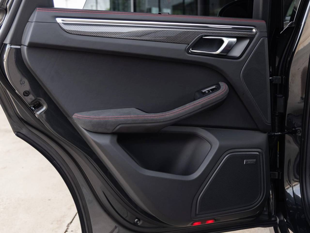 2026 Porsche Macan Macan GTS